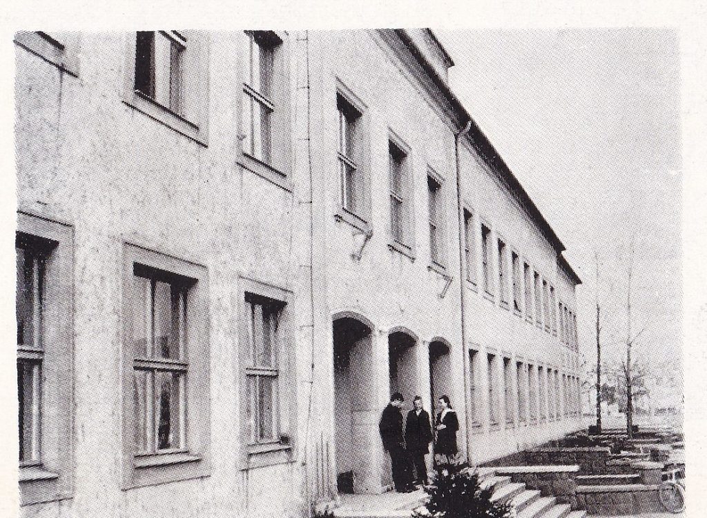 Gimnaziu 1968
