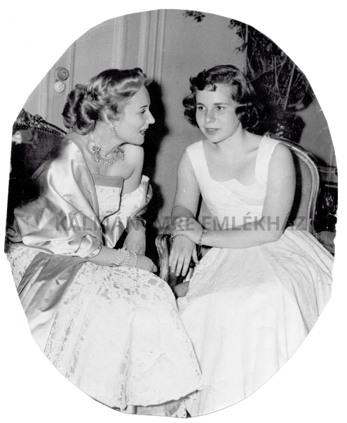 Veronika yvonne paris 195..