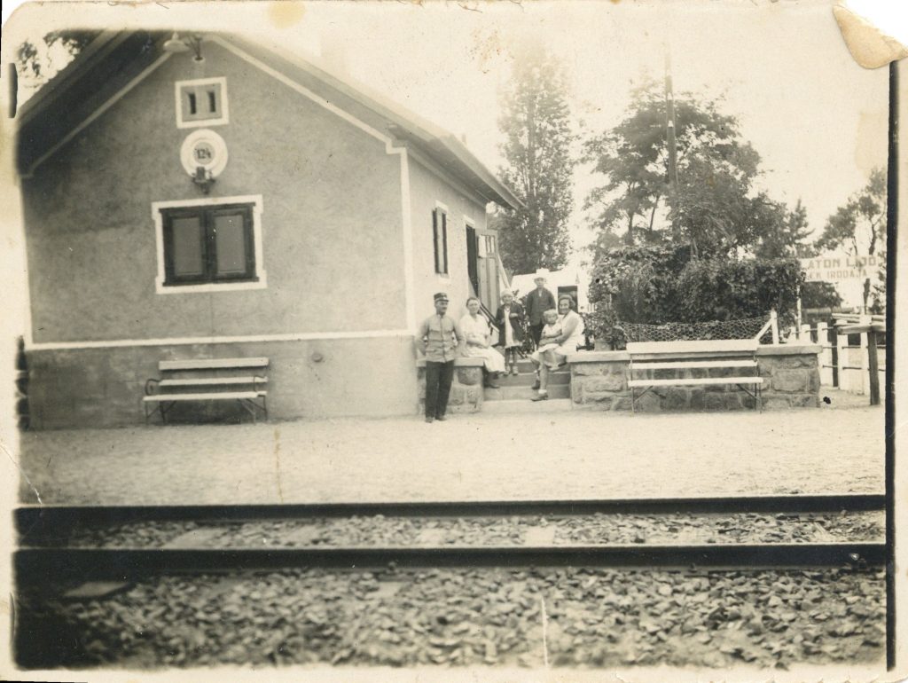 Balatonszeplak felso vasutallomas (3)