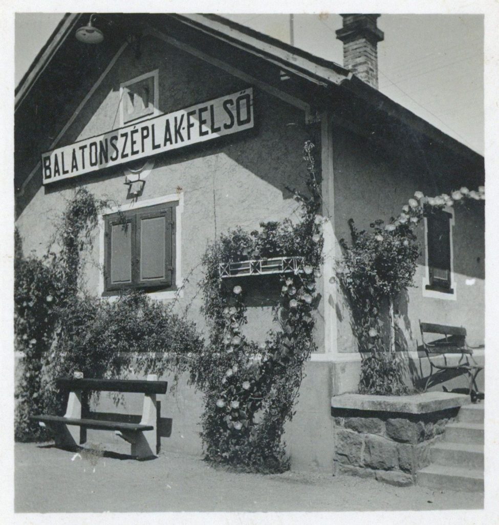 Balatonszeplak felso vasutallomas (4)