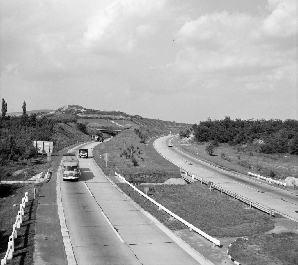 Fortepan 98040.jpg uvaterv